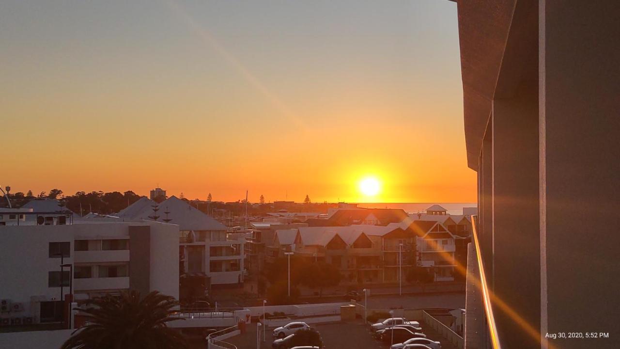 A 406 Fantastic Ocean Beach And Marina View Apt - Mandurah Zewnętrze zdjęcie